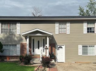 2072 Farflung Dr, Florissant, MO