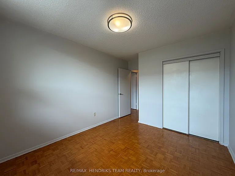 49 Leaside Dr #303 — Photo 9