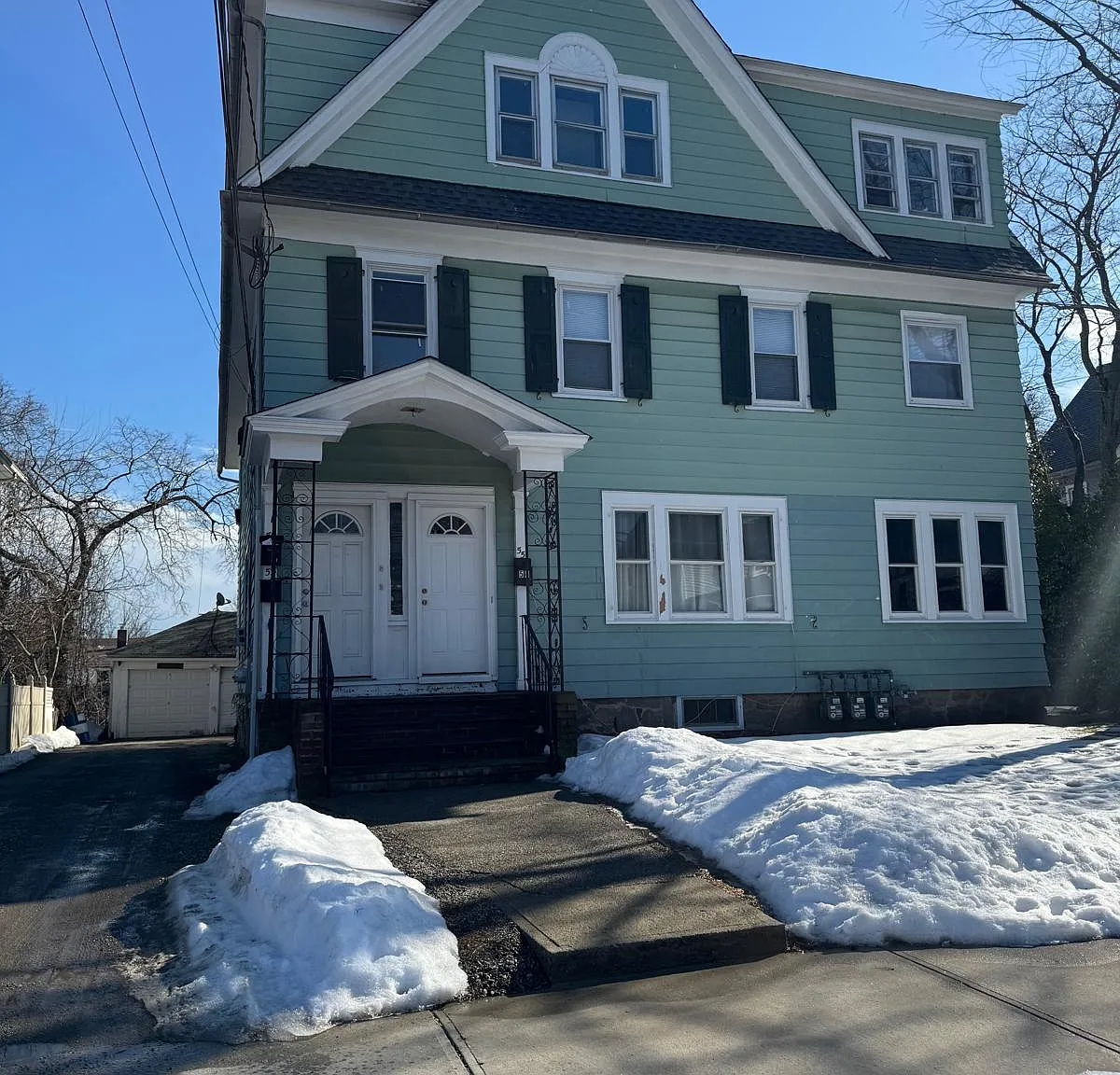 4 bed, $3,000 — Photo 2