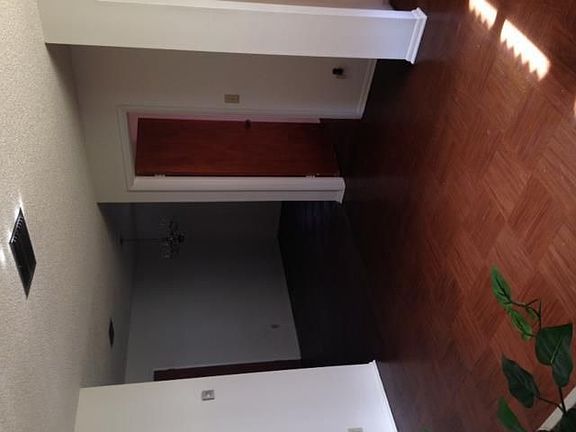 2nd image of 614 Marco St