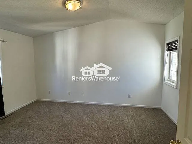 2088 Mainstreet — Photo 9