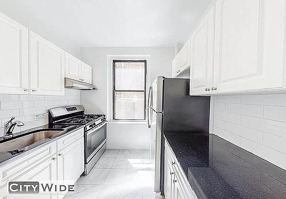 3rd image of 4960 Broadway #D