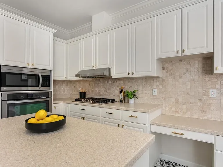 803 N Bowie St — Photo 9