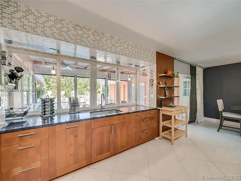 1309 Funston St — Photo 19