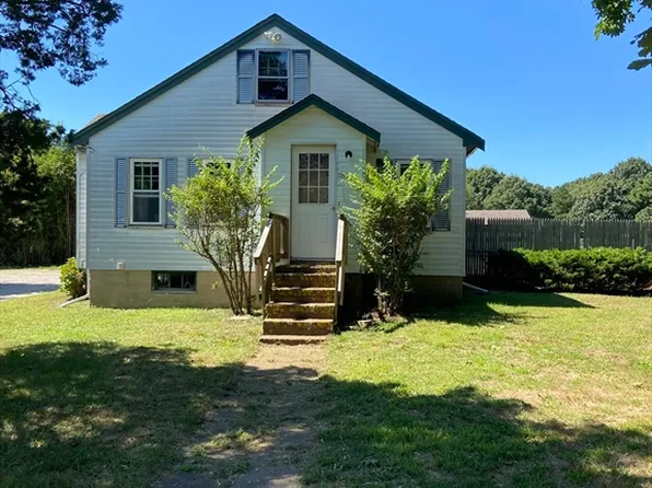 160 Trotting Park Rd, East Falmouth, MA 02536