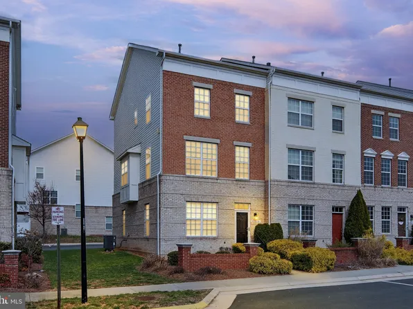 22730 Parkland Farms Ter, Ashburn, VA 20148