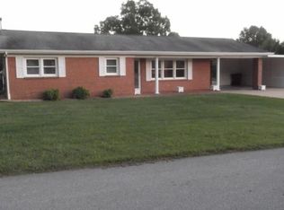 1407 Wilson Dr, Greeneville, TN 37743