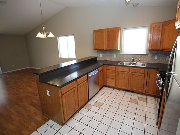 2nd image of 13085 James St