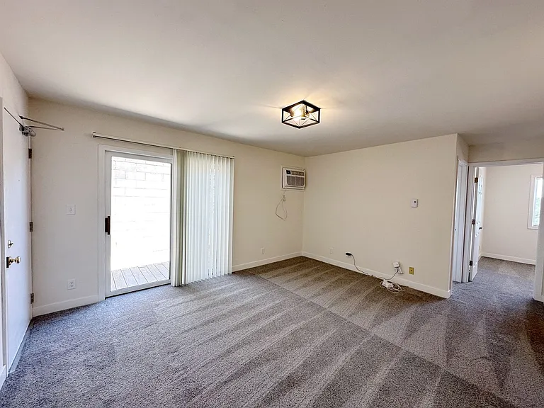 350 S Chauncey Ave — Photo 8