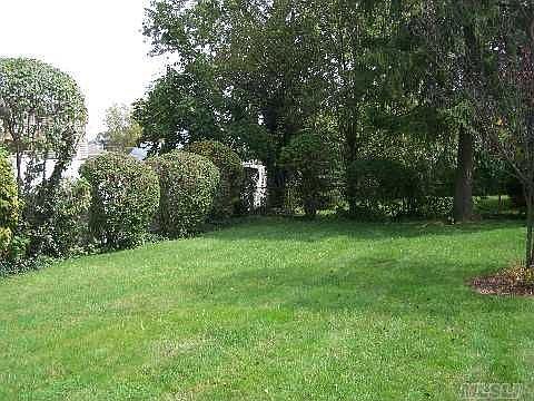 4th image of 14 Cedar Pl