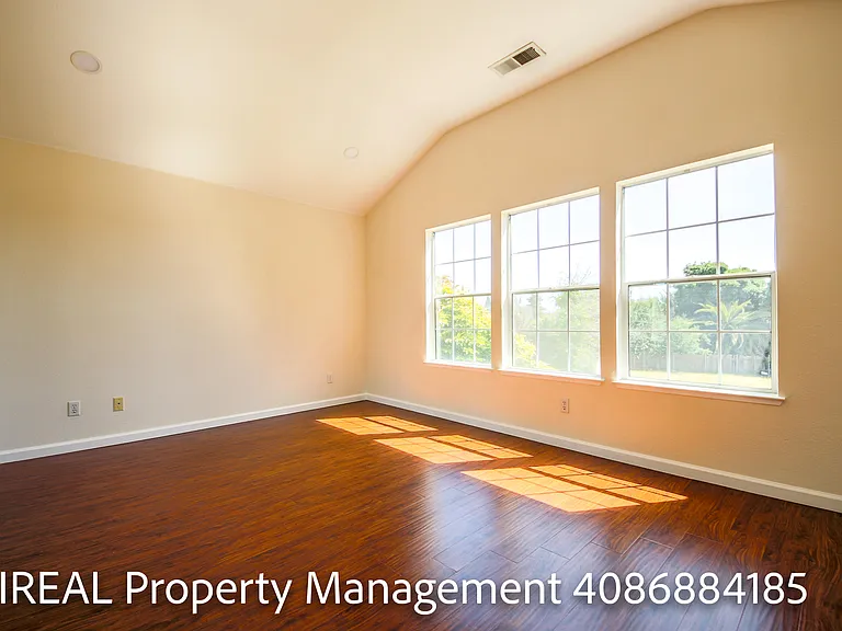 4202 Cambridge Way — Photo 18