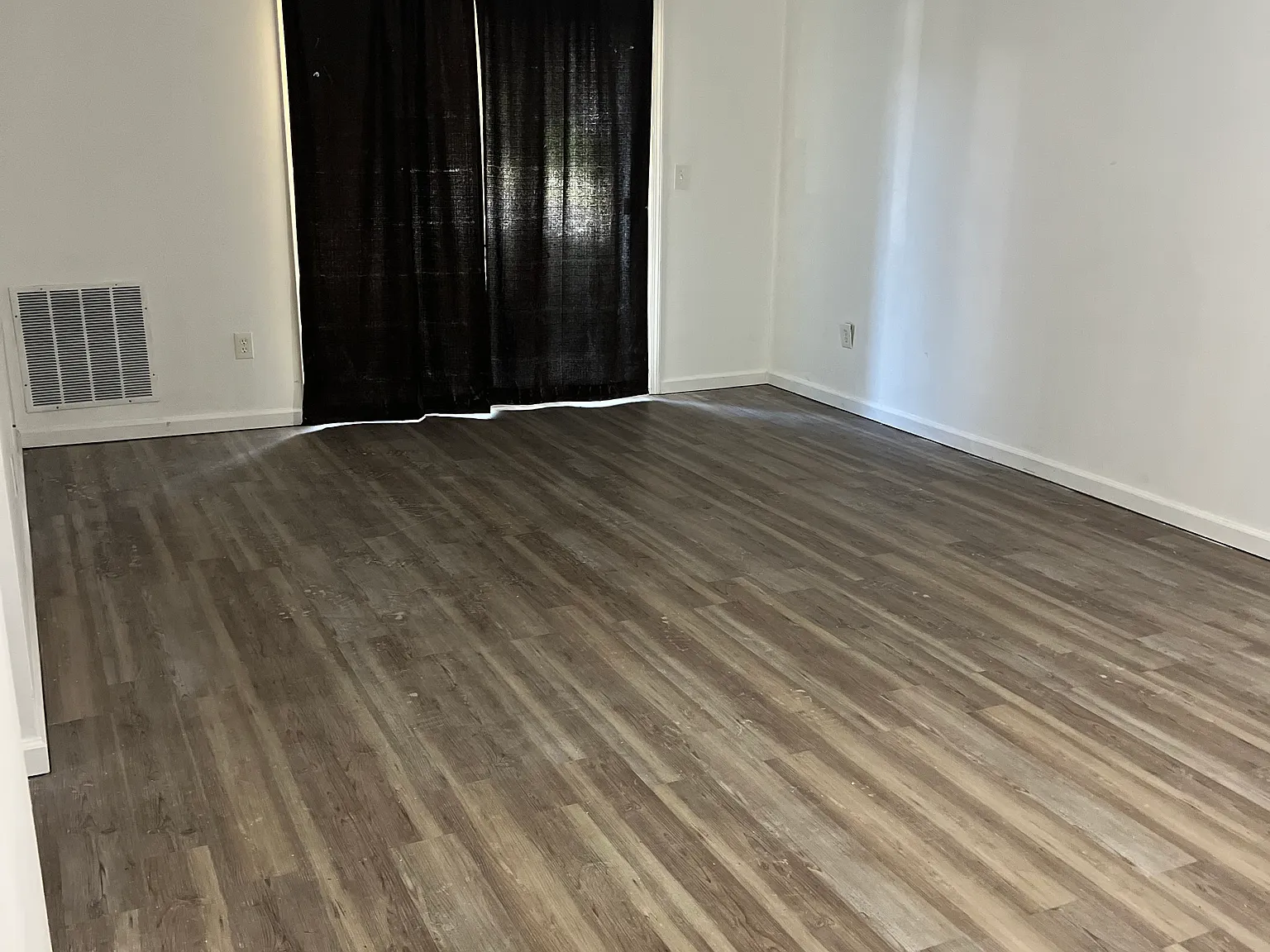 2 bed, 932 sqft, $2,075 — Photo 4