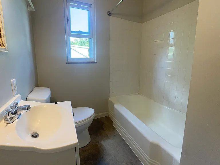 1401 Beech Ave — Photo 6