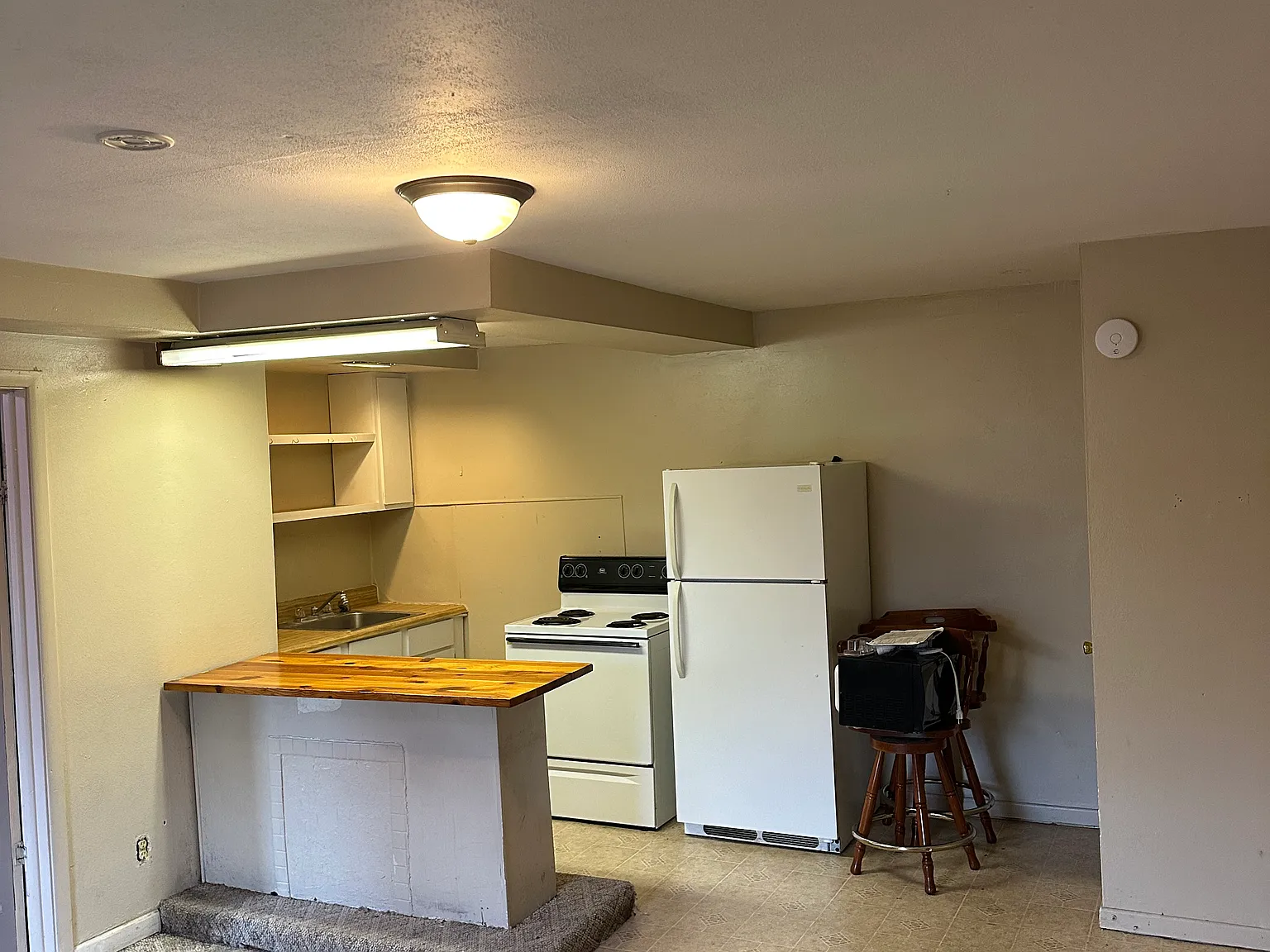 1 bed, 450 sqft, $900 — Photo 2