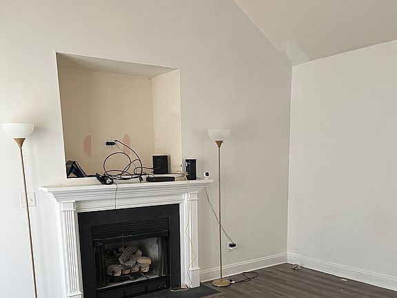 Fireplace with Spectrum hookup