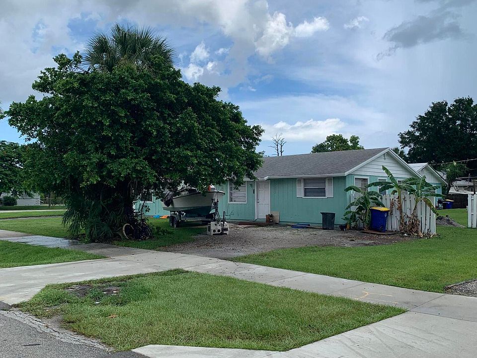 2nd image of 2973 SE Camino Avenue