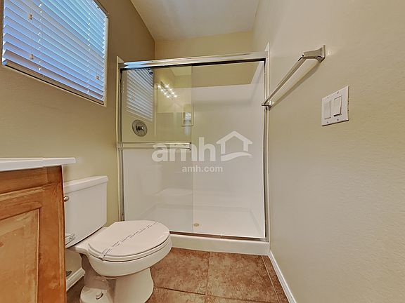 4th image of 105 Attingham Park Ave