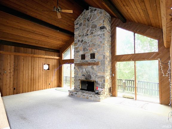5th image of 895 Wells Ln