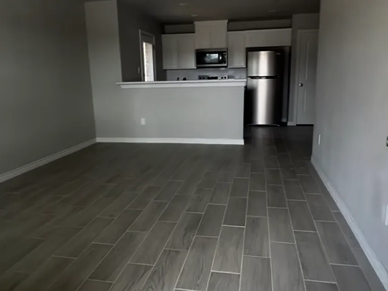 2114 Saulsbury Dr #A — Photo 5