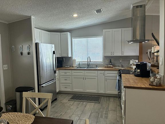 3rd image of 2830 Orlenes St #368