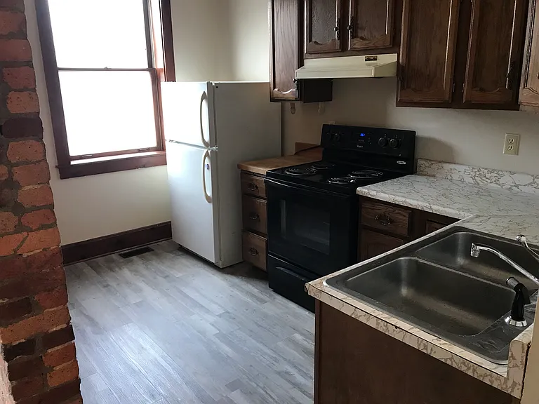 428 E Chestnut St #2 — Photo 2