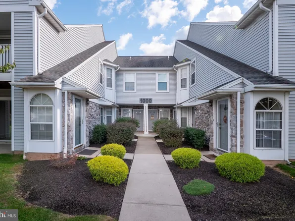 1001 Mews Dr #1001, Sellersville, PA 18960