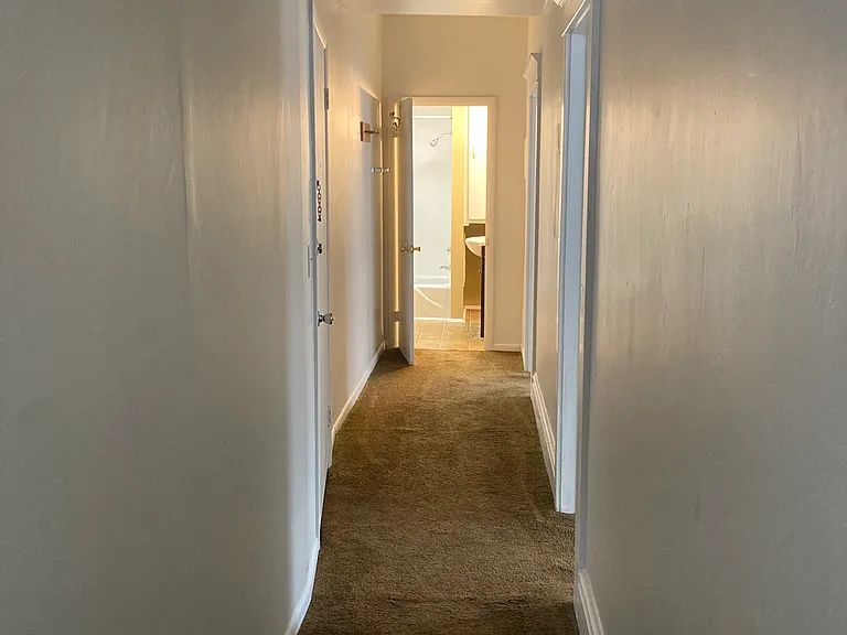 418 N. Mechanic Street — Photo 13