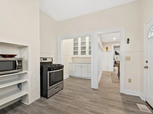 1610 West Street image 13 of 34