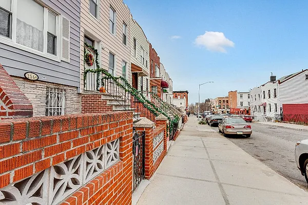 Rented by Block & Lot Real Estate | media 59