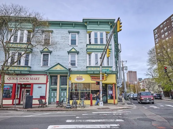 1247 Cambridge St #3, Cambridge, MA 02139