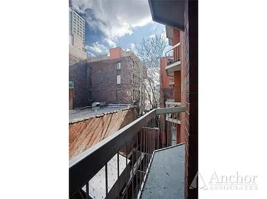 Rented by Anchor Associates | media 28