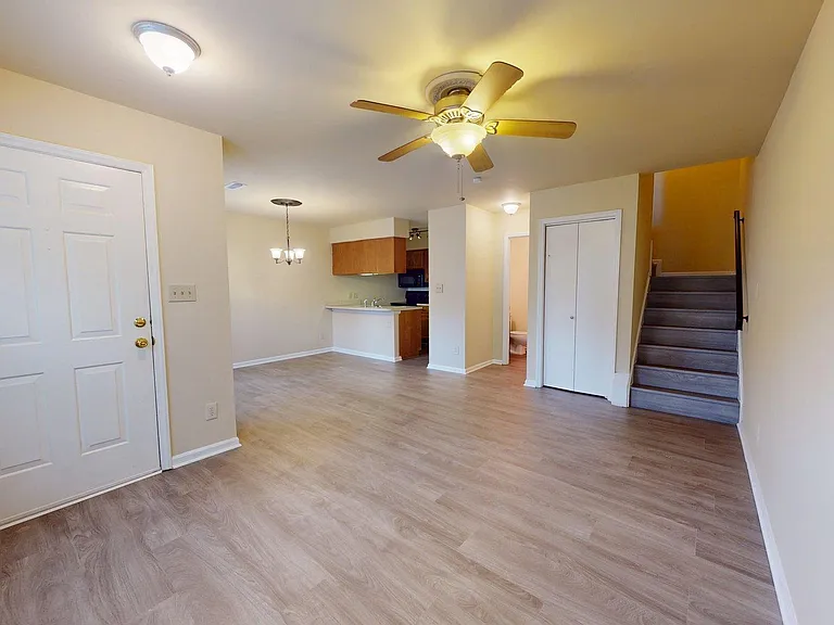 6008 Chestnut Hollow Ct — Photo 7