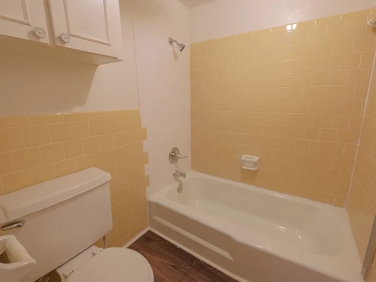 6321 Granbury Rd — Photo 5