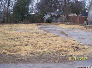 910 S Kyle St, Scottsboro, AL 35768