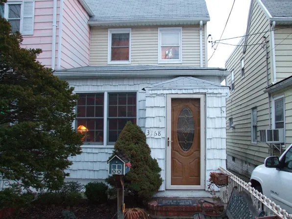 3168 Whitney Ave, Brooklyn, NY 11229