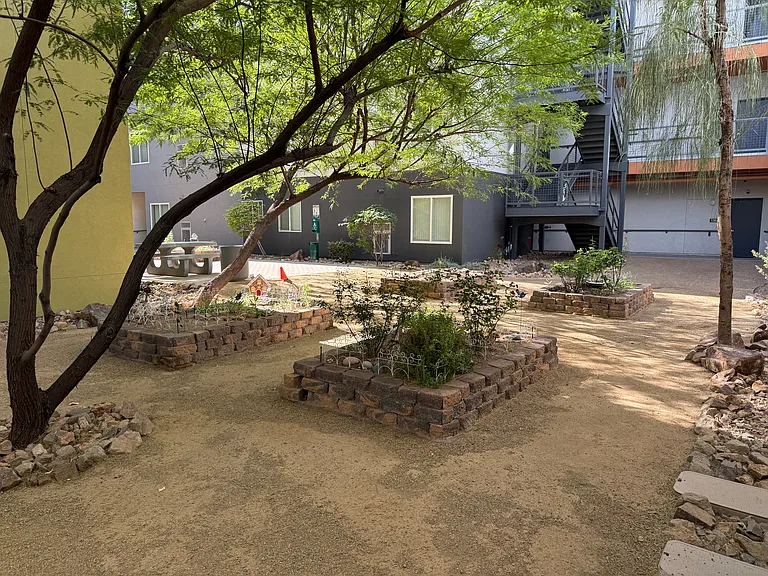 College Villas — Photo 5