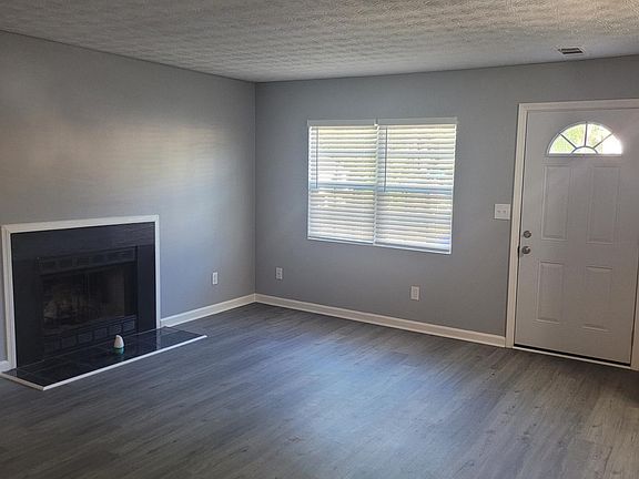 2nd image of 1726 Bob White Ln SE #1726