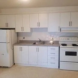 Building Photo - 109 Gowan St #201