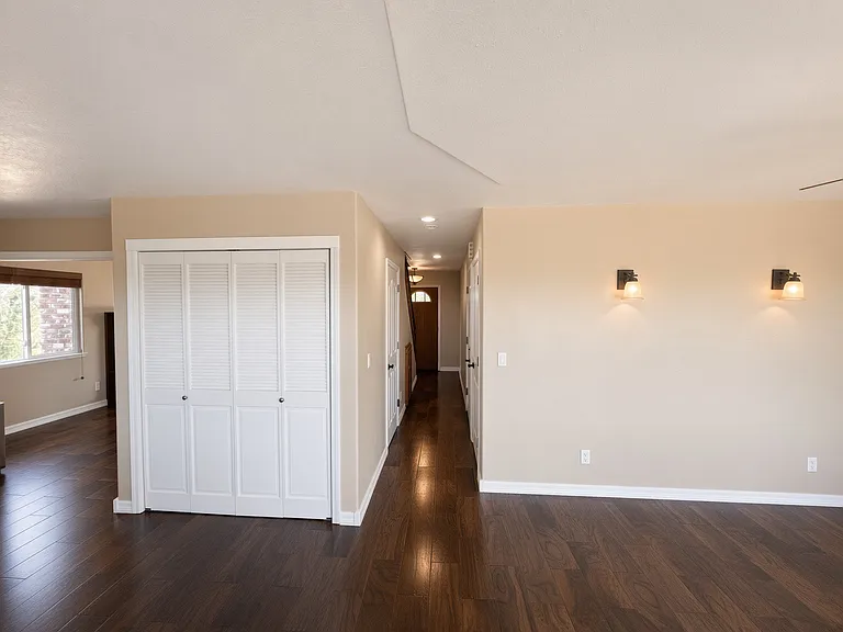 12040 Twin Pines Rd — Photo 13