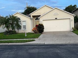 2244 Spring Creek Cir NE, Palm Bay, FL 32905