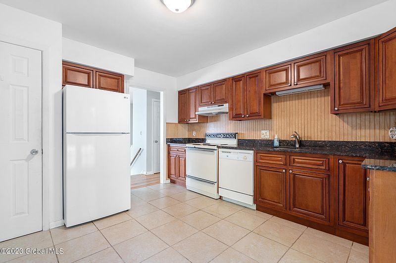 5th image of 3047 Williamsburg Drive