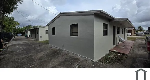 2 bed, 650 sqft, $2,000 — Photo 2