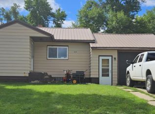415 3rd Ave E, Bristol, SD 57219