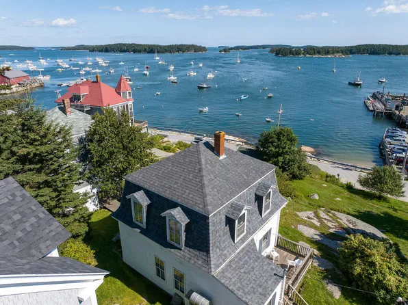 24 Seabreeze Avenue, Stonington, ME 04681