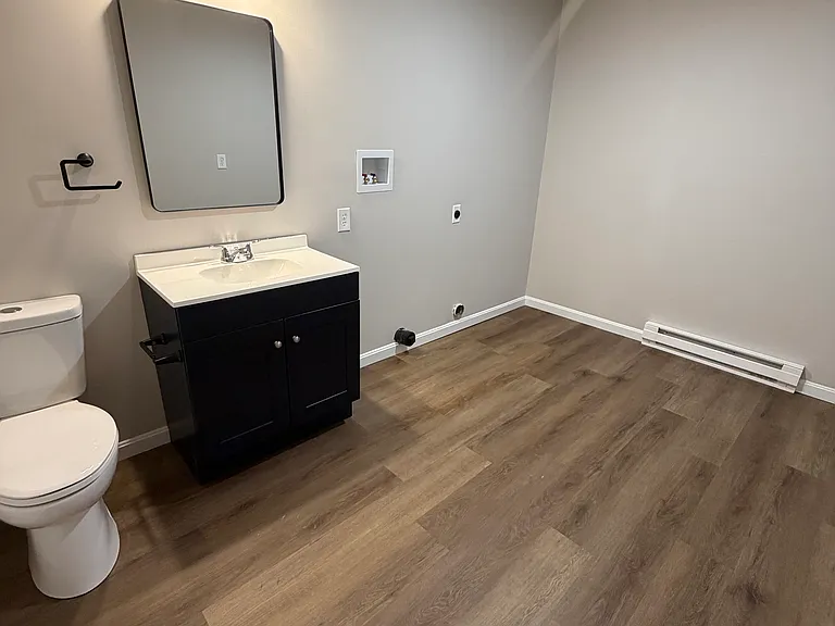 50 Eton Ct — Photo 9