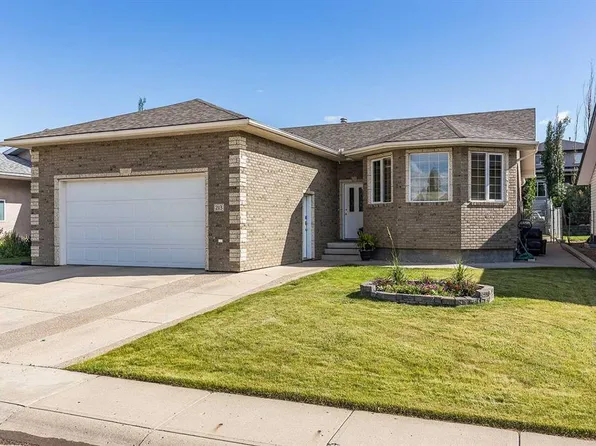 213 N Sunrise Cir SW, Medicine Hat, AB T1B 4N9