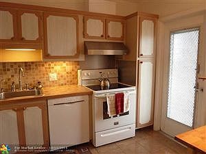 5th image of 3150 N Palm Aire Dr APT 906