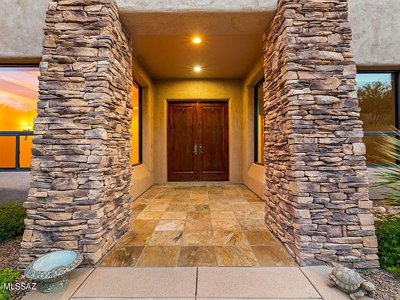 5th image of 1588 E Desert Garden Dr