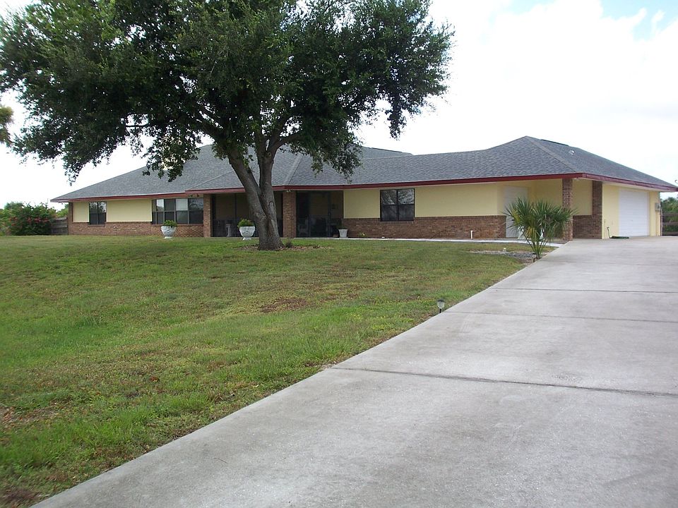 Long Driveway to Home