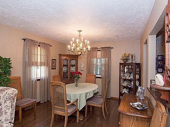 5th image of 1215 34th Avenue Ct